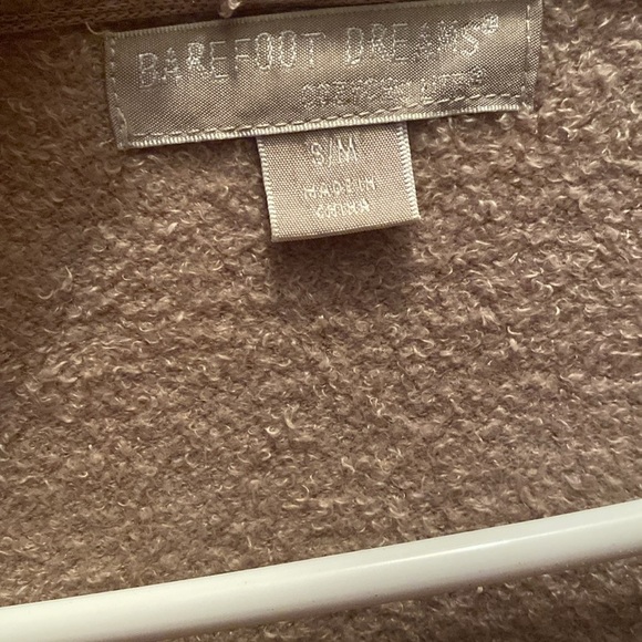 Barefoot Dreams cardigan - Picture 2 of 2